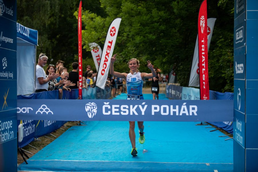 V Táboře se představili triatlonisté 19 národností i česká elita při mistrovství republiky
