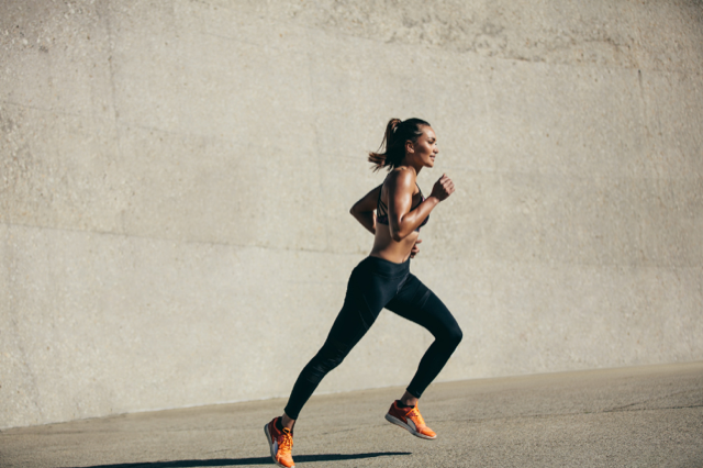 Proč začátky běhání bolí a jak s během nepřestat